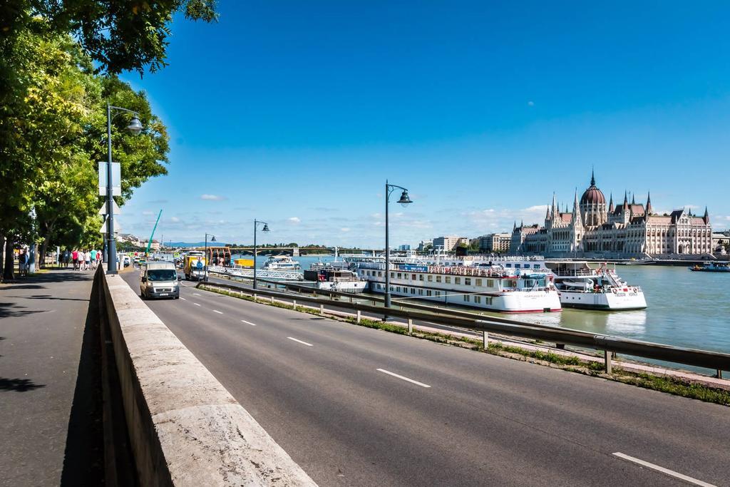 Mickey'S Chain Bridge Apartments Budapest Extérieur photo