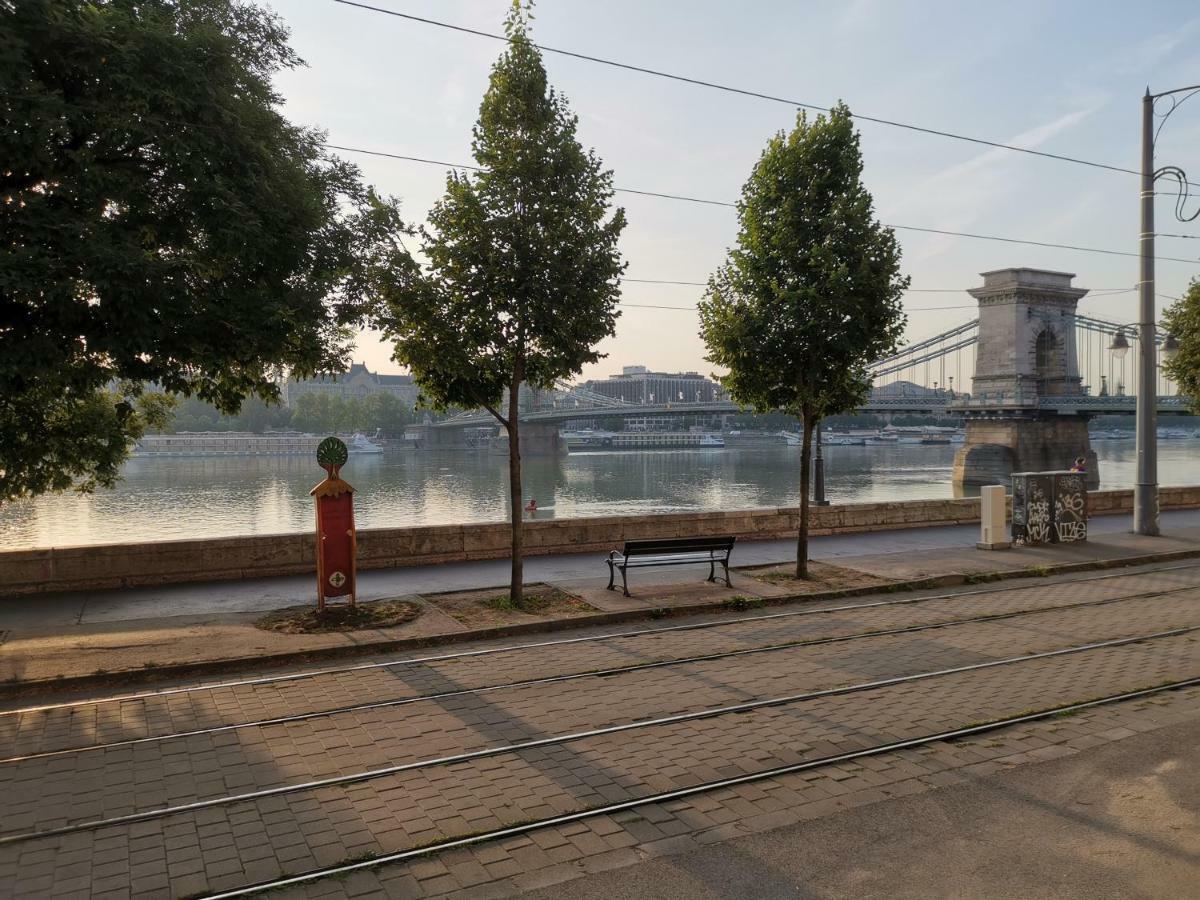 Mickey'S Chain Bridge Apartments Budapest Extérieur photo